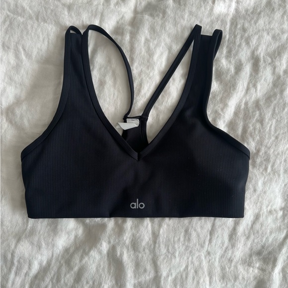 ALO Yoga Airlift Ribbed Jump Start V-Neck Bra - Picture 2 of 6